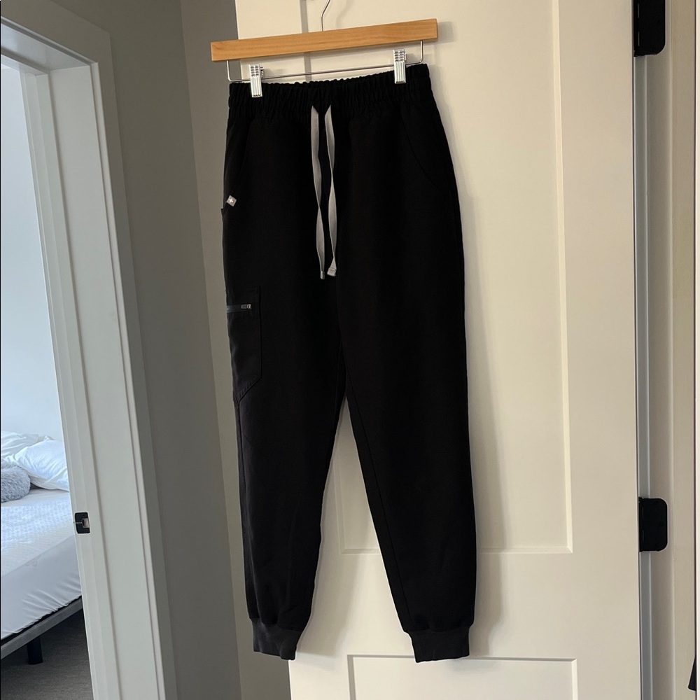 Zamora High Waist Jogger Figs Scrub